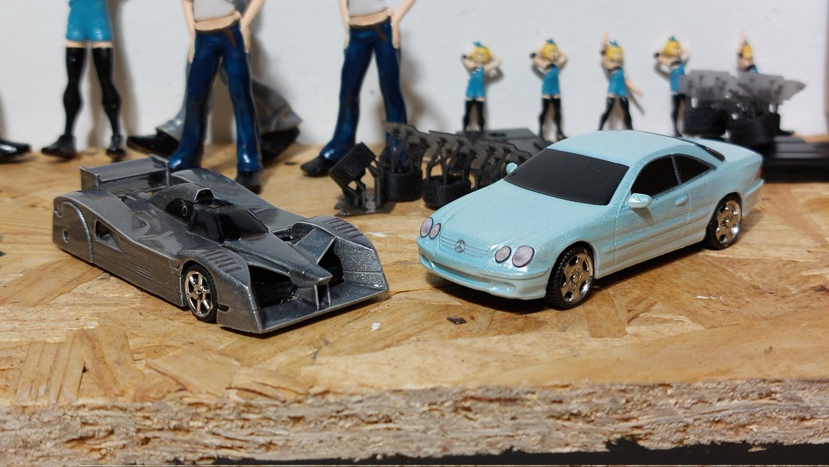 PrintedLeander's tweet photo. Some assembled comm cars coming along. https://t.co/pYRwIe7Uuv
