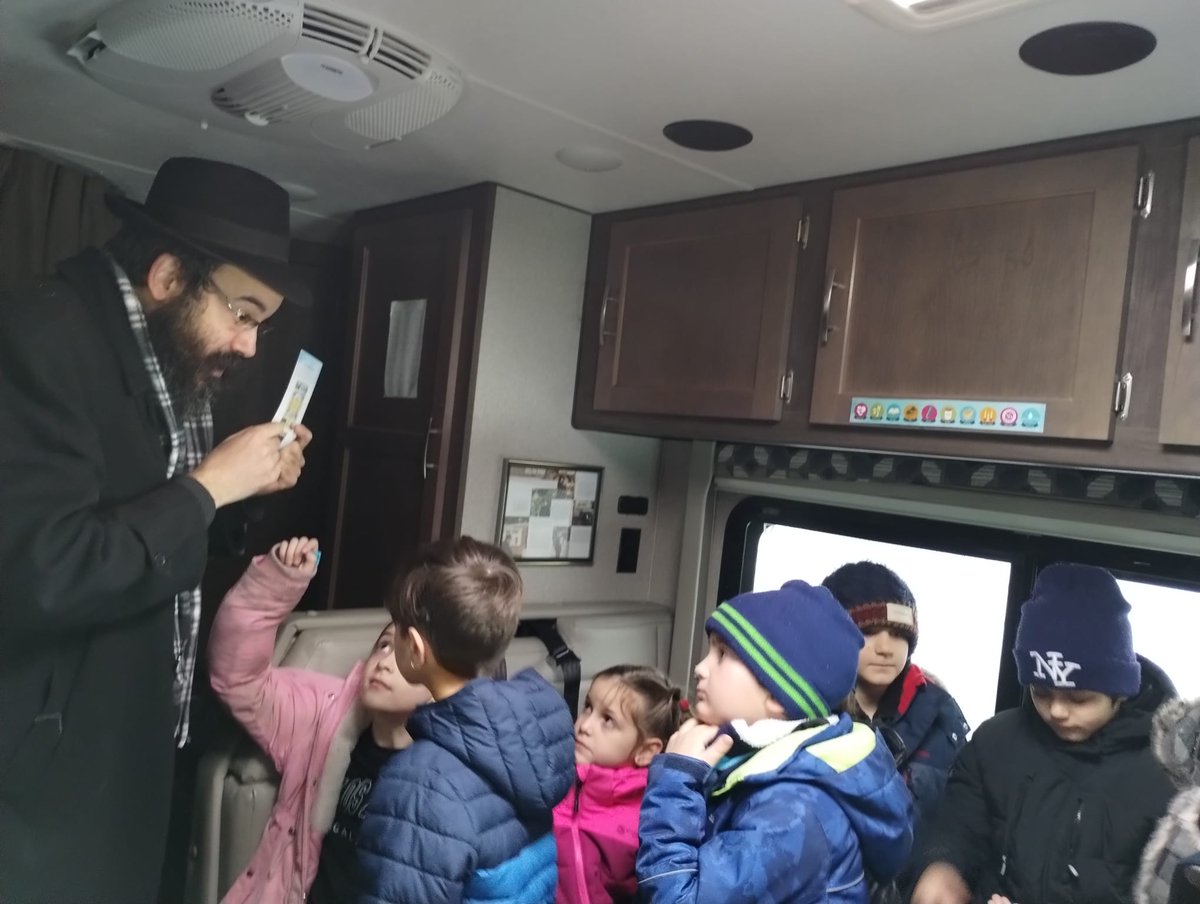 Mitzvah Tank Toronto tweet media