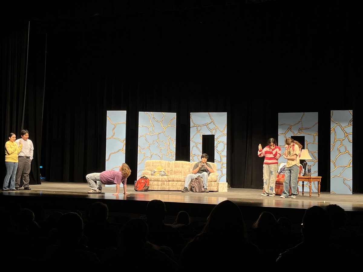 Buena Vista Drama Department tweet media