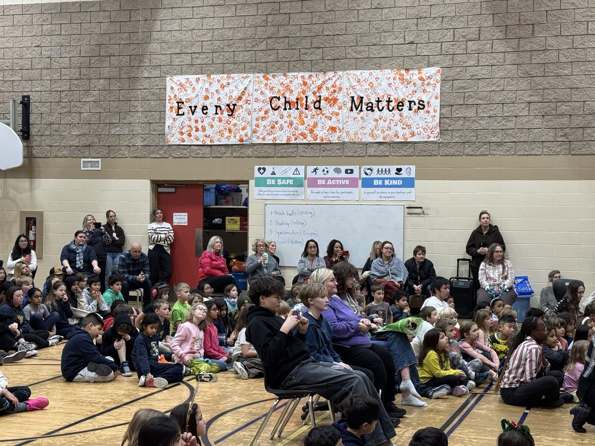 Farewell, Ms. Hoskins! 💛✨ Thank you for your kindness, patience, and huge heart.  You’ve made a lasting impact on our kids and community.  Wishing you all the joy in your next chapter! #spslearn <a href="/StoonPubSchools/">Saskatoon Public Schools</a>