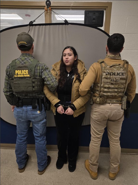 WE’RE STILL HERE CHICAGO

Latin King-affiliated Arlene Teresa, a criminal illegal alien previously arrested by Chicago Police for MURDER, was apprehended by DHS law enforcement personnel during a targeted enforcement. 

We thank DHS law enforcement officers who continue to defend