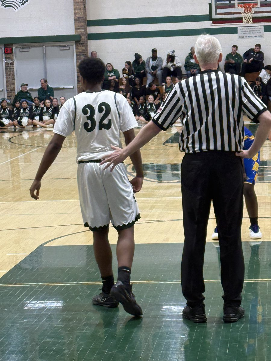 SingletonEd2's tweet image. Junior Forward KJ Cross Jr with a Huge 2 Hand slam in Transition! KJ has 4pts 5reb 2Blks! VPM 60 Madison West 39 #wisbb @ny2lasports @ny2labasketball @Ny2laWisconsin