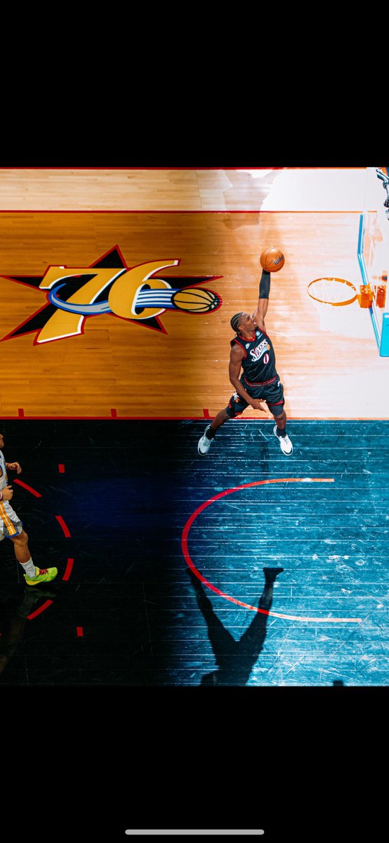 BetLabAnalytics's tweet photo. @WorldWideWob Block of the game . But this was the Shot of the Game 

Is that poster material or what @WorldWideWob https://t.co/R4TFnJRj6H