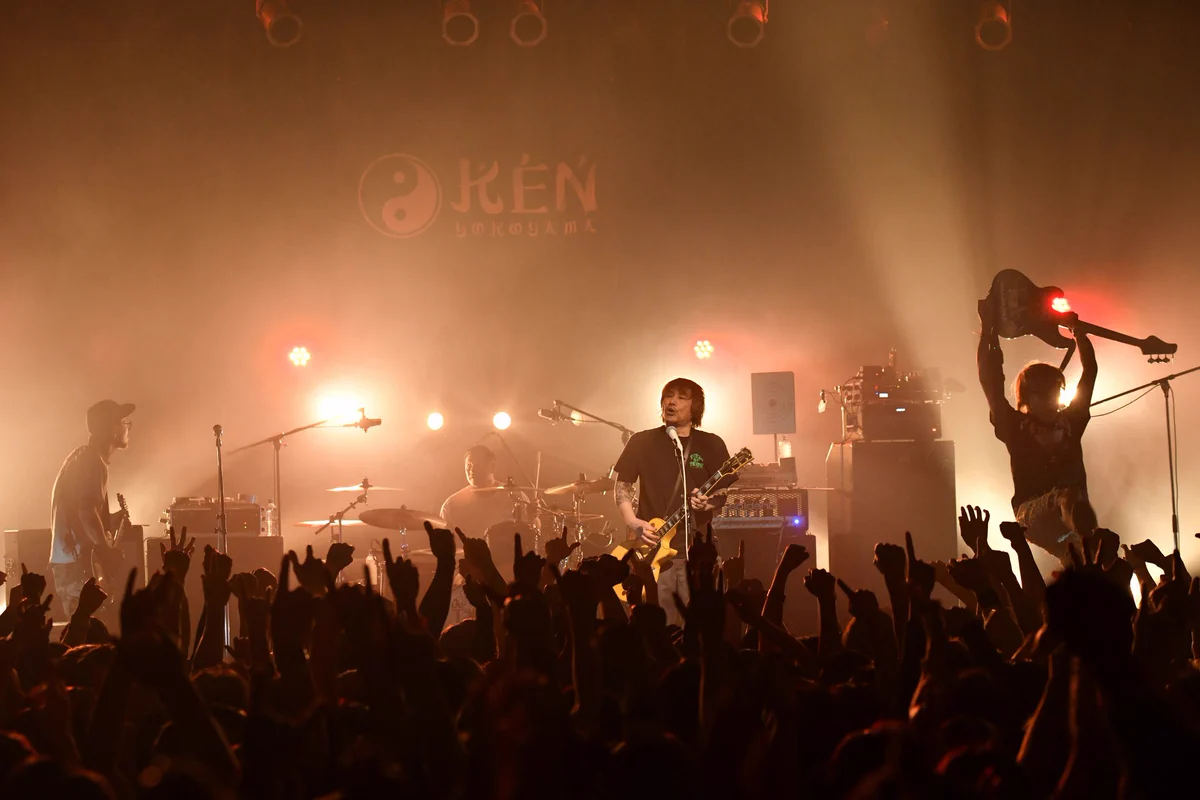Ken Yokoyama サバシスター FAMILY TOUR T セット XL jungray på X: 