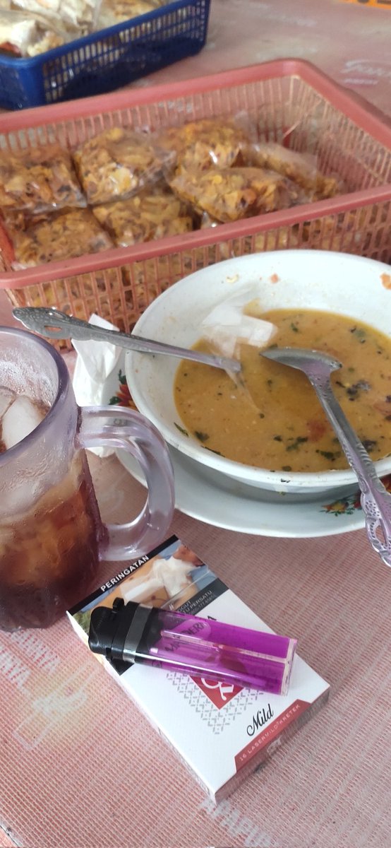 pyprtm's tweet photo. Awal bulan dah makan mie instan aja ya https://t.co/8Lm7quMRPs