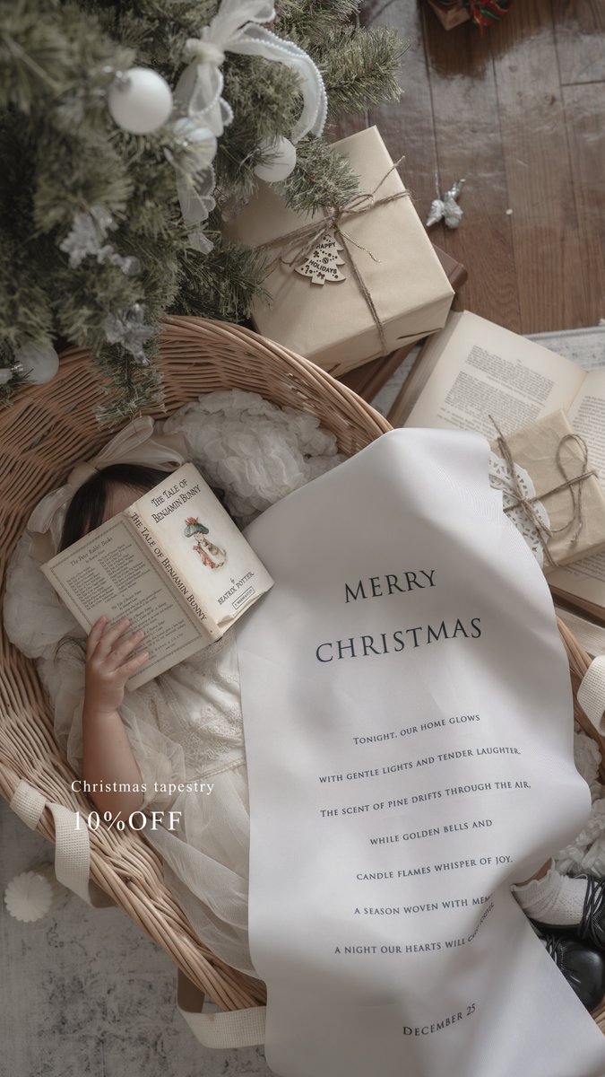 そっと物語に包まれるような、
冬のひとコマ❄️

タペストリーひとつで
写真が“クリスマスの物語”になる📖

今年の冬も、
素敵な1ページが増えますように✨

#楽天スーパーSALE #クリスマスタペストリー #おうちクリスマス #赤ちゃんのいる生活 #冬フォト #soyumoa