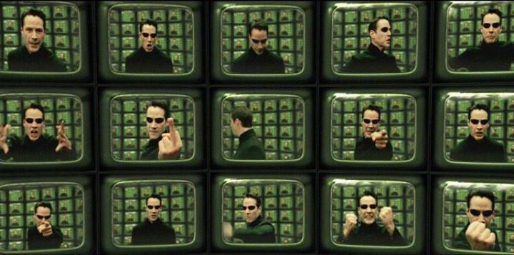 DBenandanti's tweet image. Lo que en la primera película parecía casi un mesianismo puro, en la segunda película se revela como:

Un loop diseñado.
Una “revolución permitida”.
Una disidencia que existe para que el sistema no estalle.
