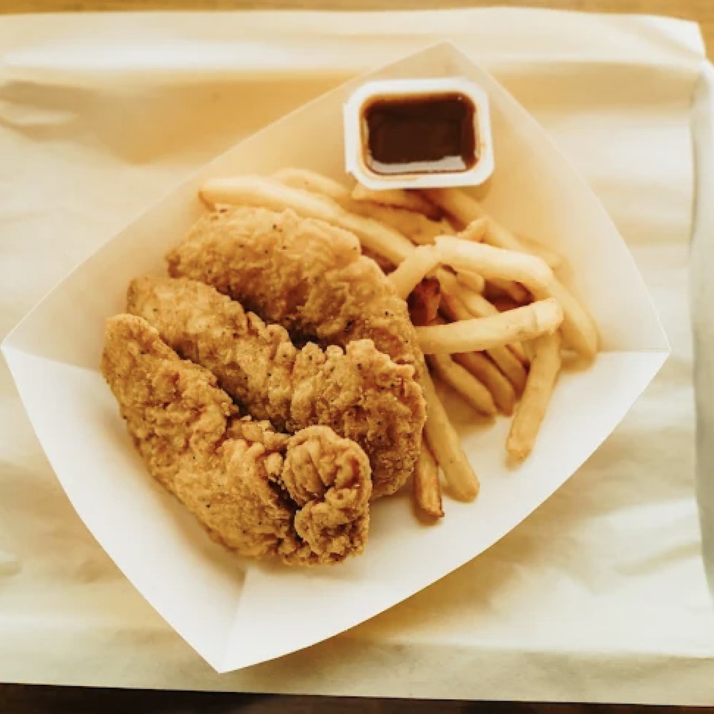 khsecrets's tweet image. I'm very tired from work today. I need to eat something to make me happy. 😋