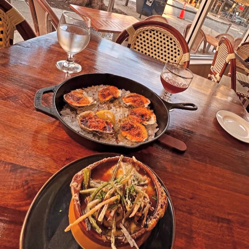 ’Tis the season to cozy up with festive feasts on repeat — because you deserve gifts this season too! 🎁✨ Mussel Bar Bethesda is serving up all the comfort you crave. 🍽️🔥
#MusselBarBethesda #BethesdaEats #DMVFoodie 📸 <a href="/snake_i/">Nittime Bird</a>