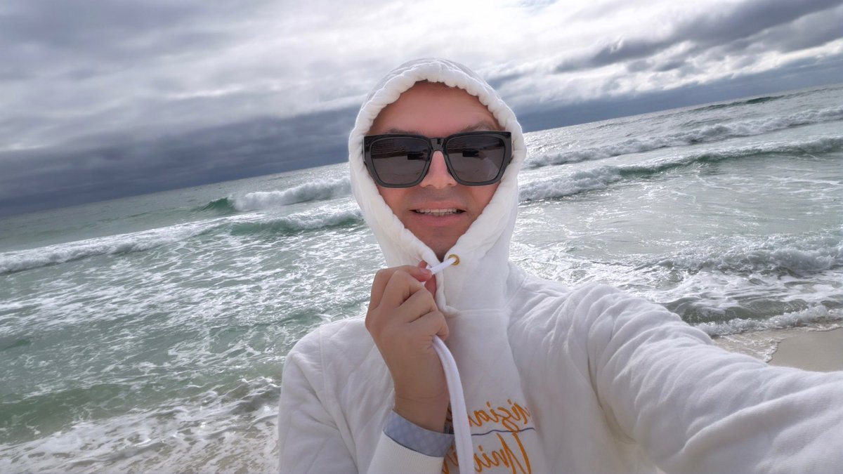 Igor_StyleSavvy tweet media