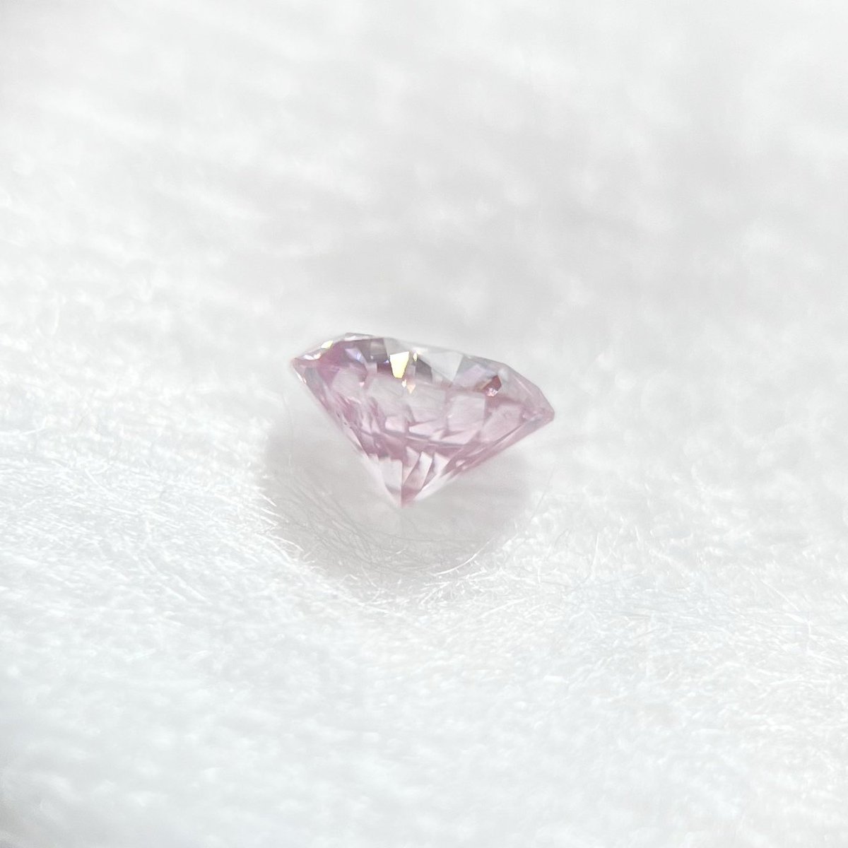 レア❣️天然ピンクダイヤモンド原石ピアス ラボグロウン ピンクダイヤモンド ピアス│K18・プラチナ ラボダイヤ