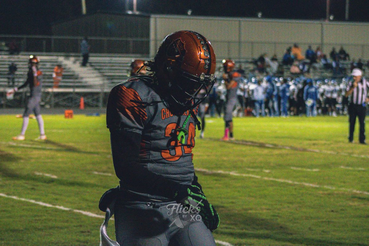 5starz_Aj's tweet image. hudl.com/athlete/269145…

HUDL FILM!!!

@CoachRoach757 @CoachMont757 @CoachFerg757 @Dtrell757 @robkingscouting