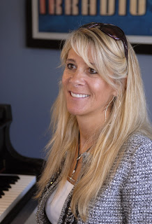 It takes vision to build a company, and heart to stay grounded while doing it. Appreciating both sides of the journey today. 💛✨ #EntrepreneurLife #LeadershipJourney
#WomenInBusiness
#FounderMindset
#BusinessGrowth