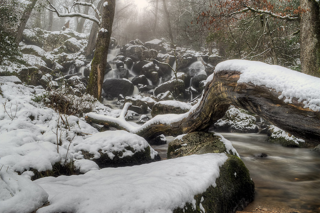 MemoryStudioUK's tweet image. Winter in the air! 
#winter #snow #uk #ukwinter #england #stream #photography #photooftheday