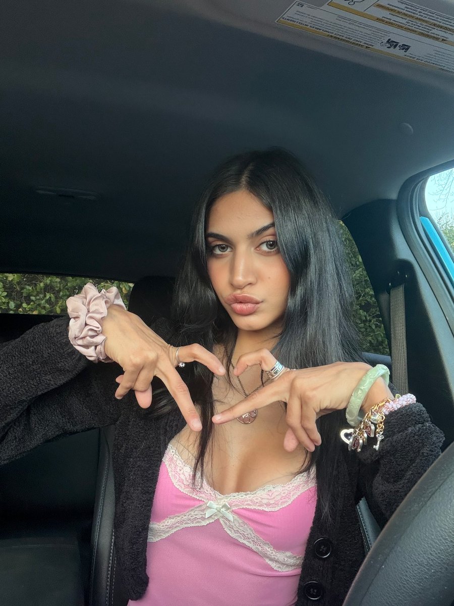 Hearts for all of you🙈💕