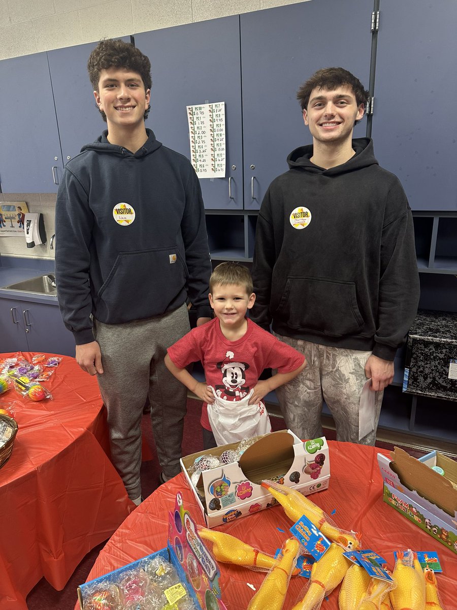 My son was excited to see two Blue Devil basketball players helping him shop at the primary school holiday shop. <a href="/liam_rienerth/">Liam Rienerth</a> <a href="/jirmasek_matty/">Matty Jirmasek</a> <a href="/Indy_BoysHoops/">Indy Boys Basketball</a>