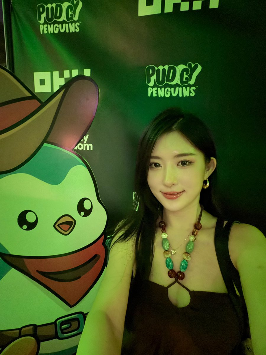 Rosa 👑 tweet media