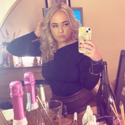 Robbingwallets2's tweet photo. #NewProfilePic https://t.co/xU4MwO0sey