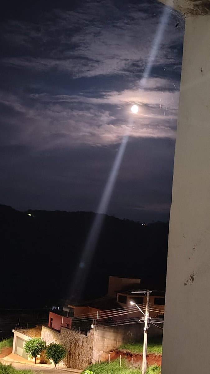 Eyes on sky!!
Full moon!!!
Aaaaawwwooooooo!!!!
$lobo <a href="/lobothewolfpup/">LOBO•THE•WOLF•PUP</a> 
$lobo is the Ticker!!
<a href="/kukulkancrypto/">Kukulkan</a>