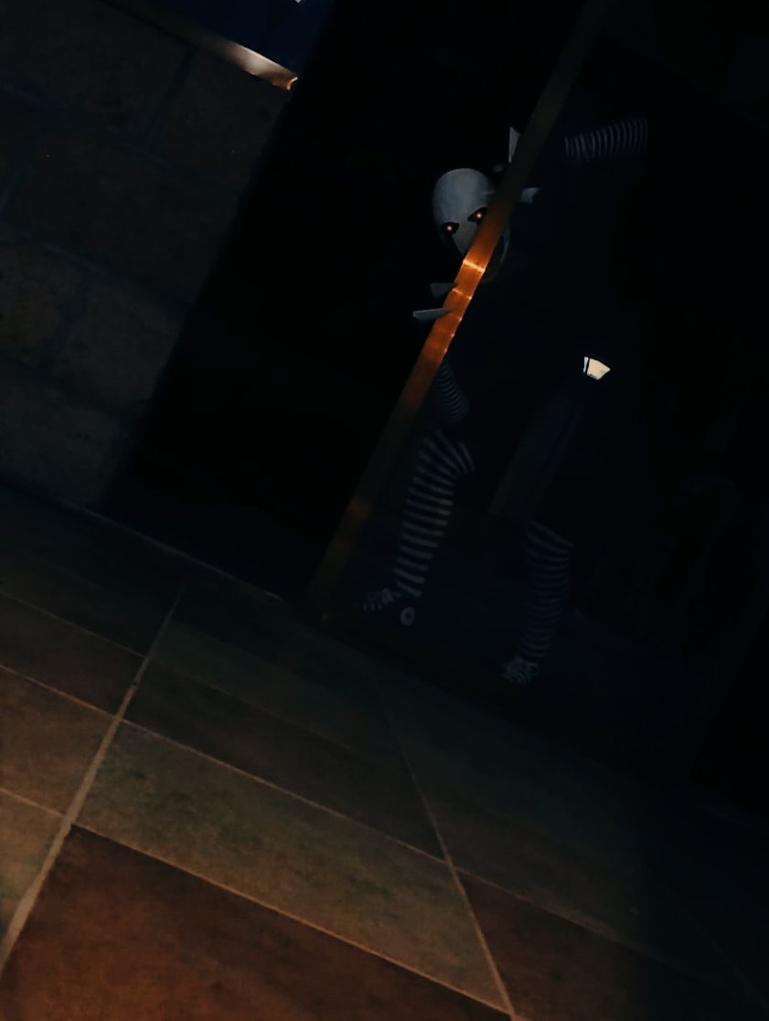 ElCompaBizarre's tweet image. Ayer fuí a ver el pre estreno de #FiveNightsAtFreeddys2 con unos amigos, los tres fuimos en cosplay (Puppet, Ballon Boy y Foxy)

Y pues... teníamos que aprovechar 

#fnaf2 #fnaf2movie #cosplay