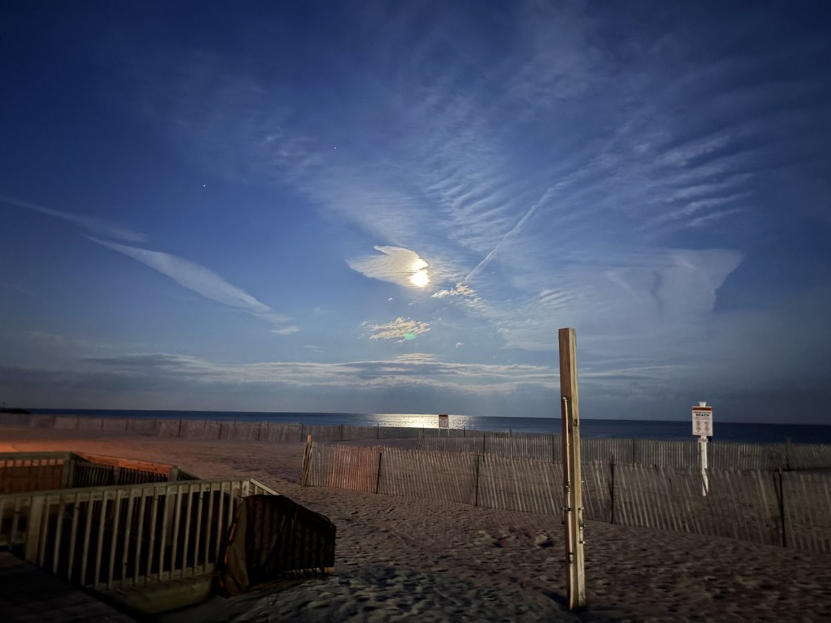 AlwaysReadyLife's tweet image. Evening run with my daughter.