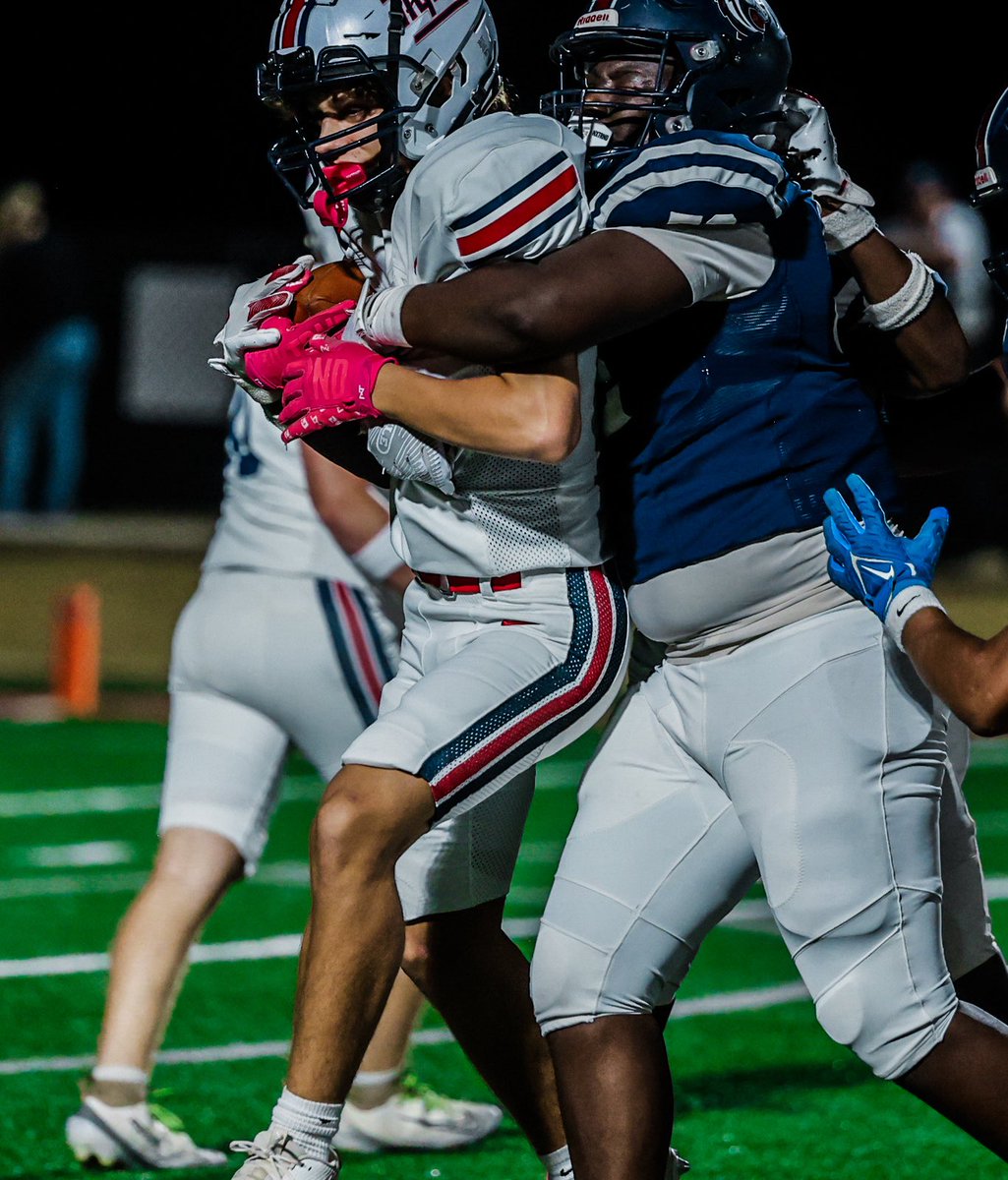 Vez Holman tweet media