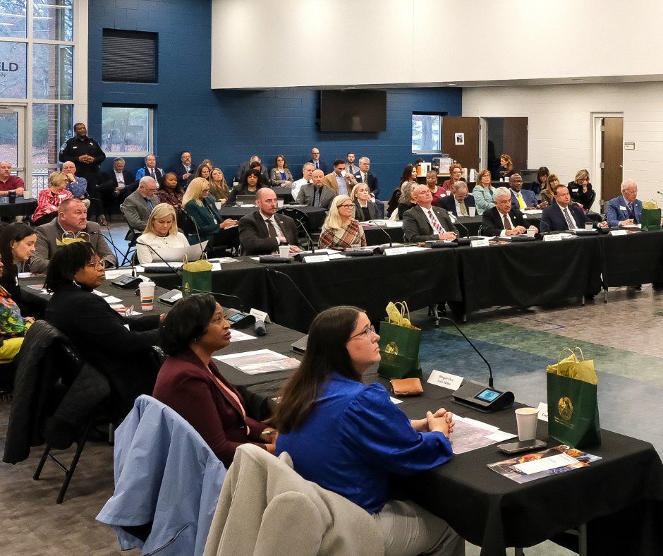 ChesterfieldVa's tweet image. Local leaders, county staff, school officials, and members of Chesterfield’s General Assembly delegation gathered this week for our annual Legislative Breakfast. 

👉 Get the breakdown in our latest blog: bit.ly/48vIGv2

#ChesterfieldVA #Cfield #LegislativeSession