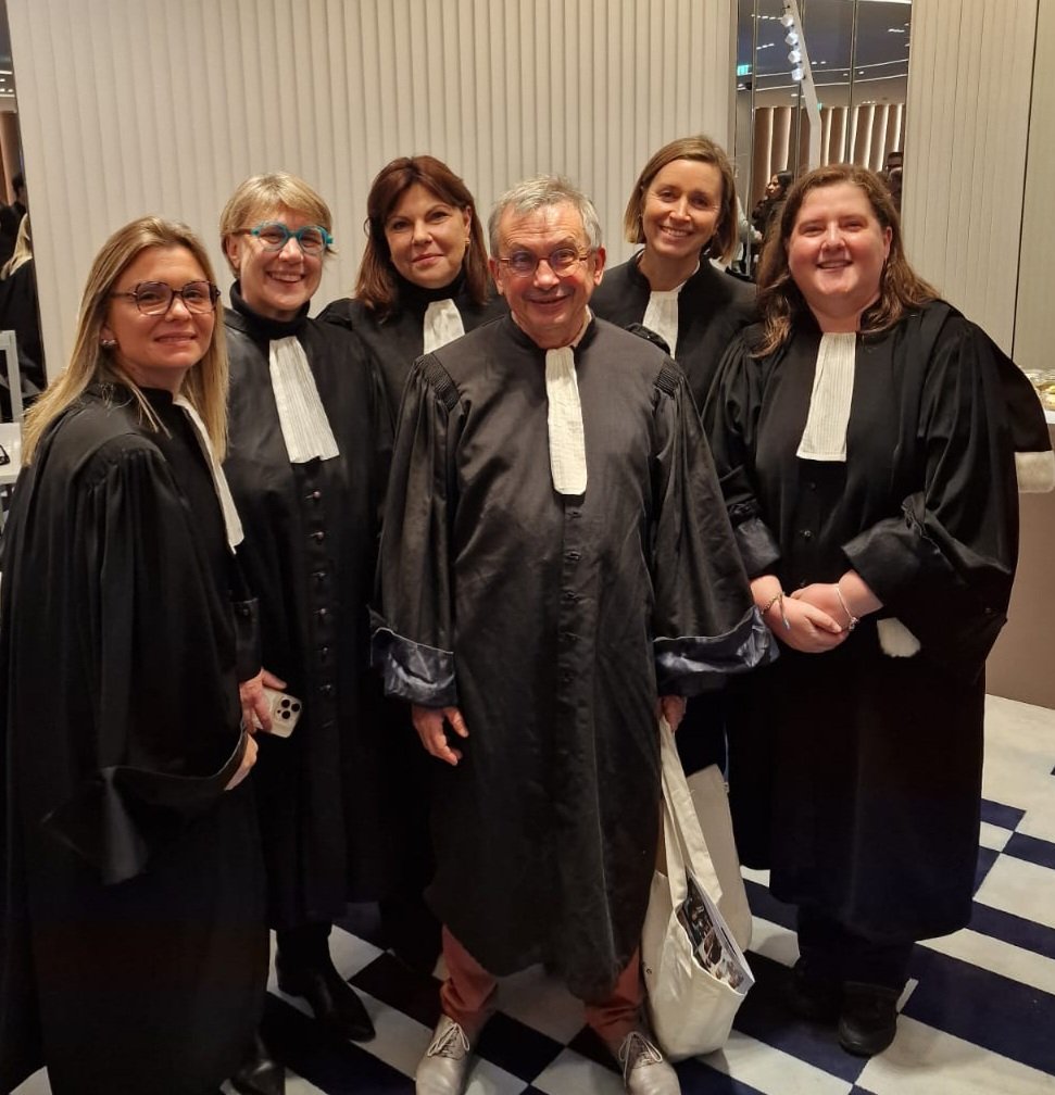 Les Batonniers élus de Normandie au séminaire des dauphins 🐬 organisé par la <a href="/Conf_Batonniers/">ConférenceBâtonniers</a> 
<a href="/ConfRegBatOuest/">Conférence Régionale des Bâtonniers de l'Ouest</a> <a href="/Barreau_Chrbg/">Barreau de Cherbourg</a>