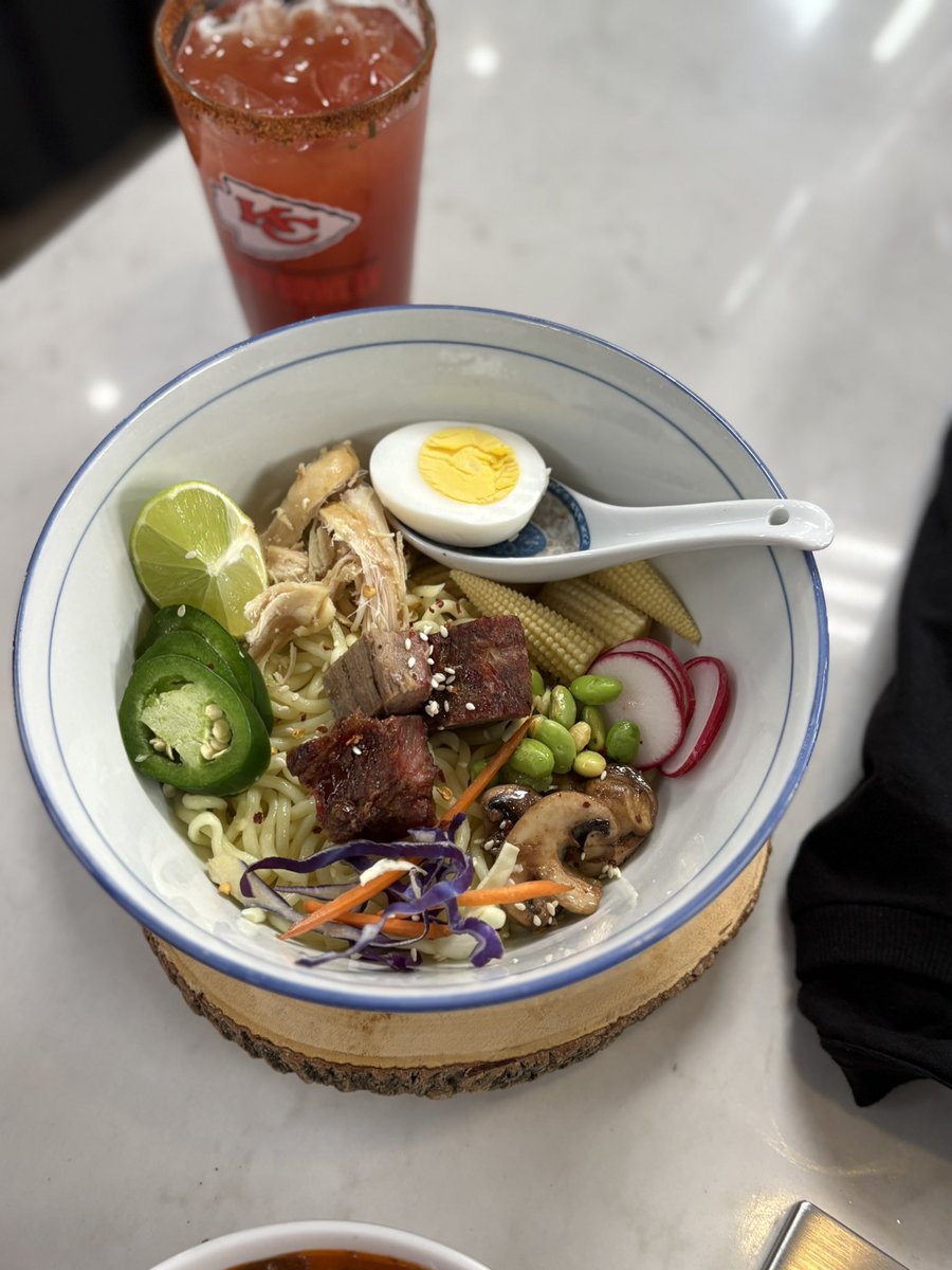 Chef Mikes Menu tweet media