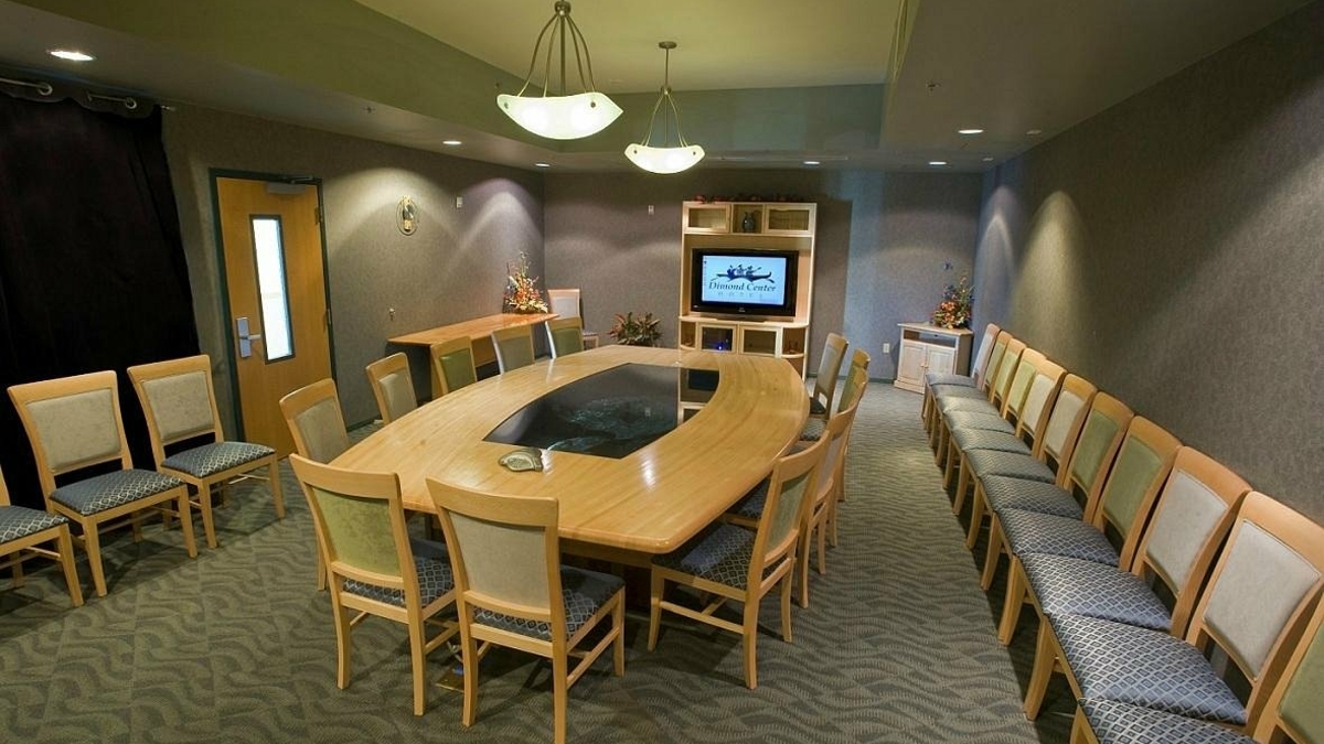 DimondHotel's tweet image. In #Anchorage for #business? Make the Dimond Center Hotel your hub! 🏢 Host your next #meeting with us and enjoy a convenient #location, comfortable spaces, and seamless service.
Contact us today to start planning!
 bit.ly/2YmQCdr