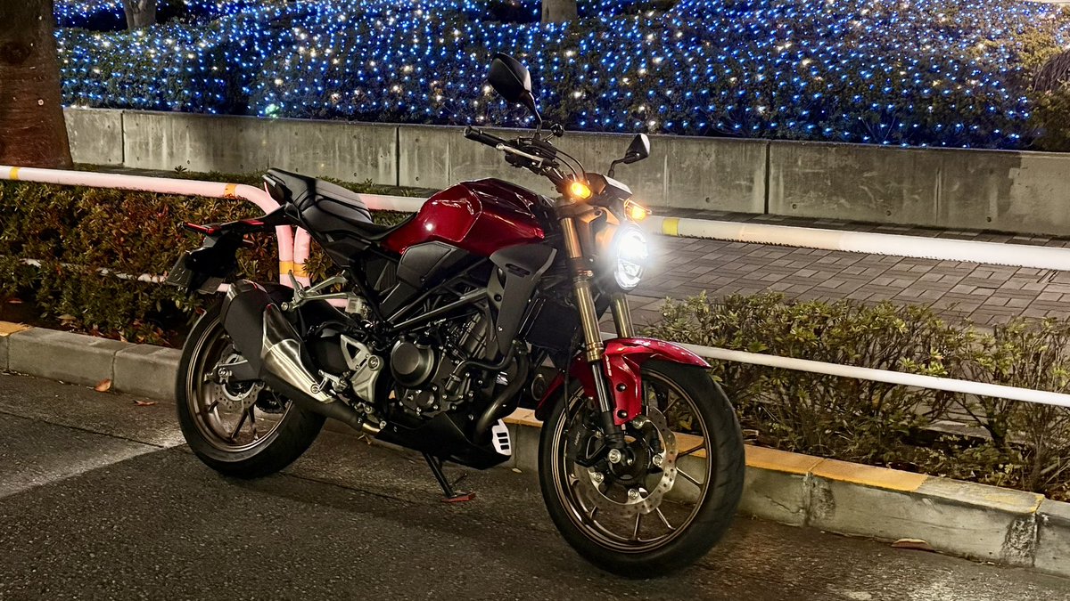 Maeda_nn_man's tweet photo. おはようございます☀️
昨日は午後お休みだったので久しぶりに洗車🚿🚙🏍️しました。
中華高圧洗浄機が不調でずっとサボってたせいで全然綺麗にならない🥲
🏍️はCBRも洗いたかったけど時間足りなかったので週末にやろうかな☺️
#洗車
#フリード
#FREED
#ModuloX
#CB250R
#フリードのバックショットが好き https://t.co/74vdCfKblD