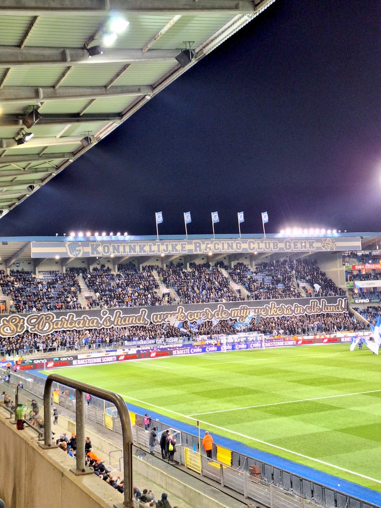 RobKig's tweet image. Nog eens een Croky Cup potje meegepakt. Rap de grens over naar Genk. In een redelijk gevulde Cegeka Arena  versloeg een uiterst efficiënt Anderlecht uiteindelijk, na verlenging, Racing Genk. 1-3. #CrokyCup
