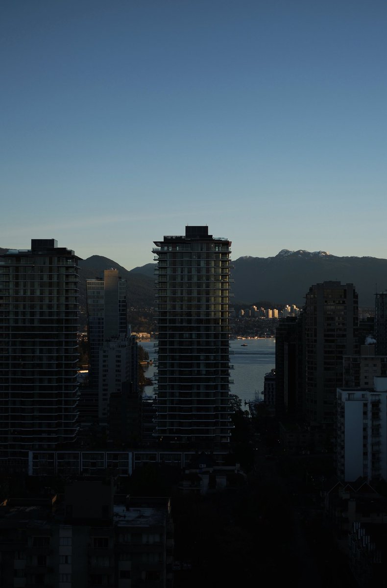spravko's tweet image. Good morning, Vancouver