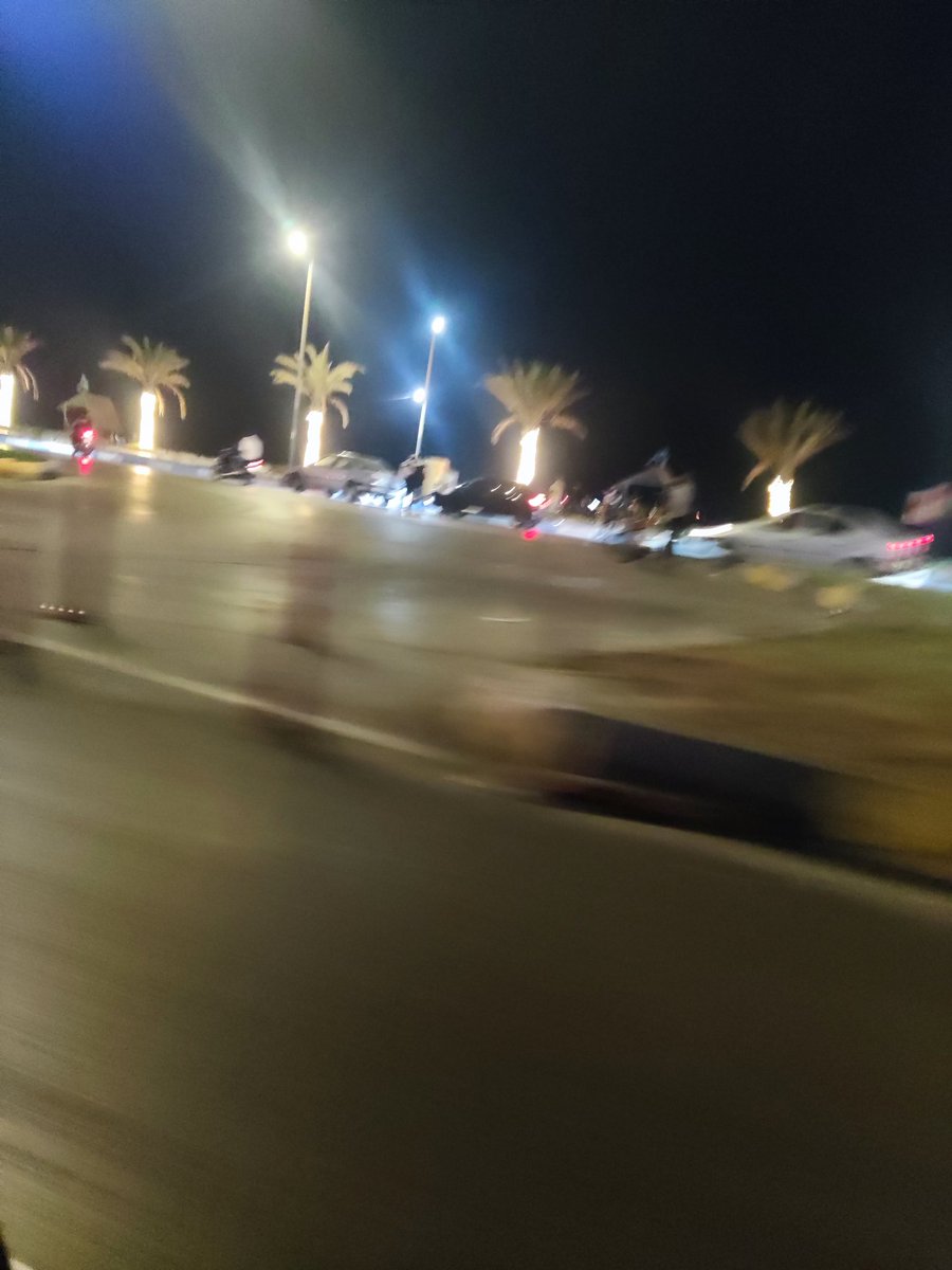 شاپور tweet media