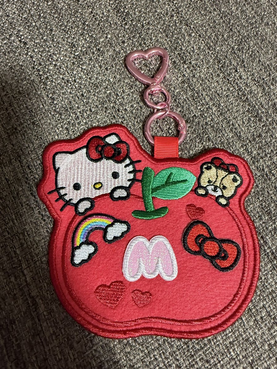 コロン tweet media