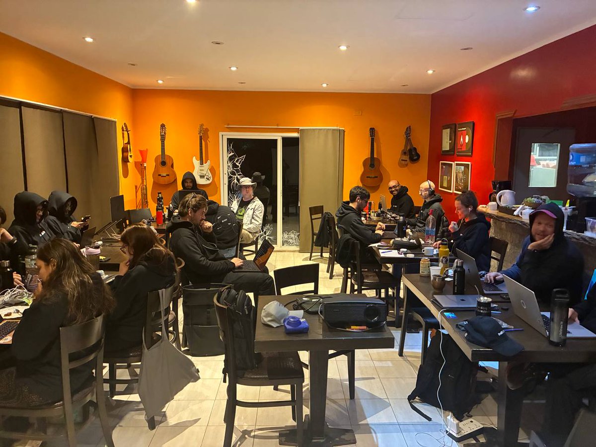 Alejandro Alvarez tweet media