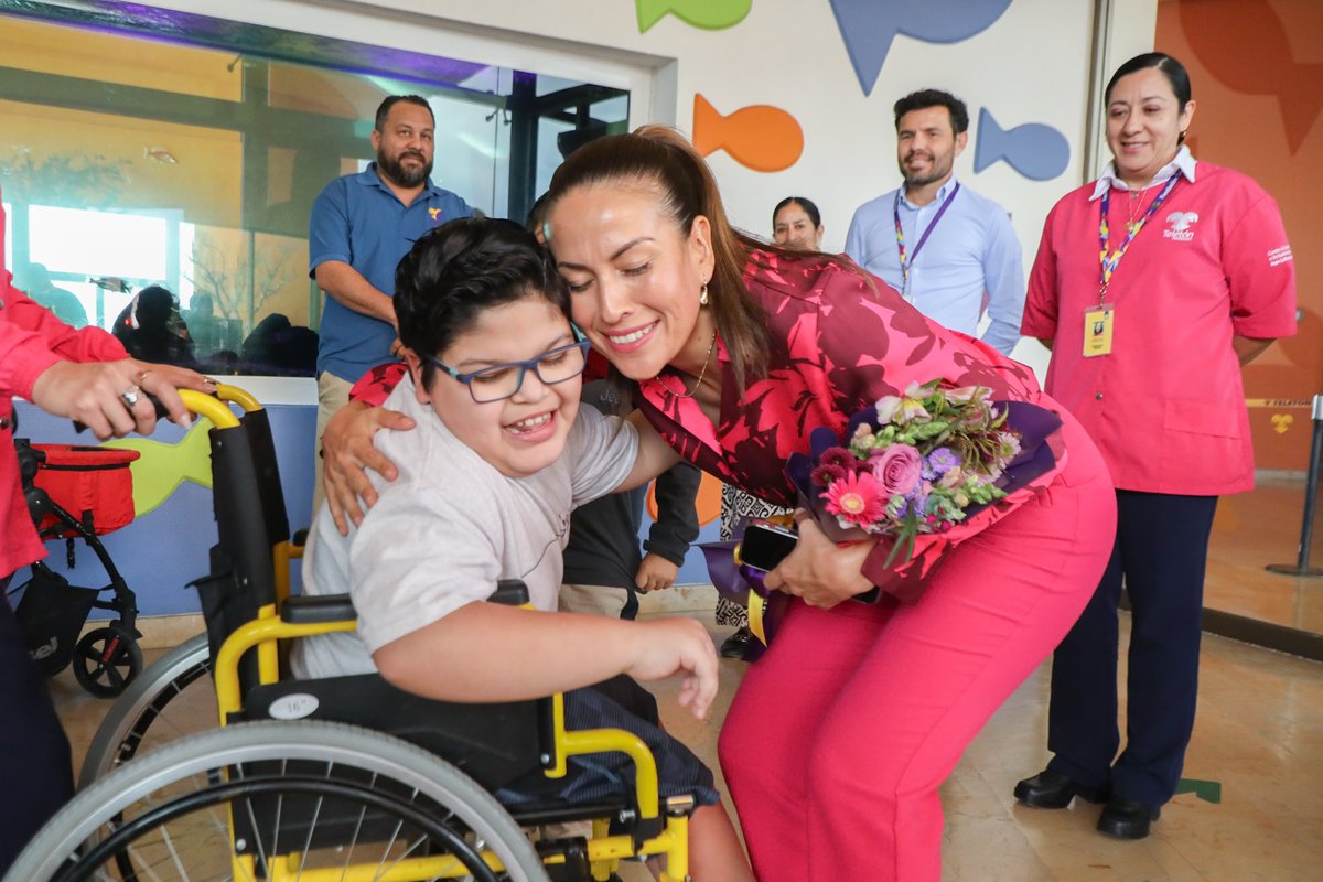 quirogamilena_'s tweet image. Las visitas también nos recuerdan por quién trabajamos. Hoy recorrí el CRIT Baja California Sur para escuchar a su equipo y conocer de cerca el esfuerzo que realizan por niñas, niños y familias que requieren atención especializada. #EsLaPaz