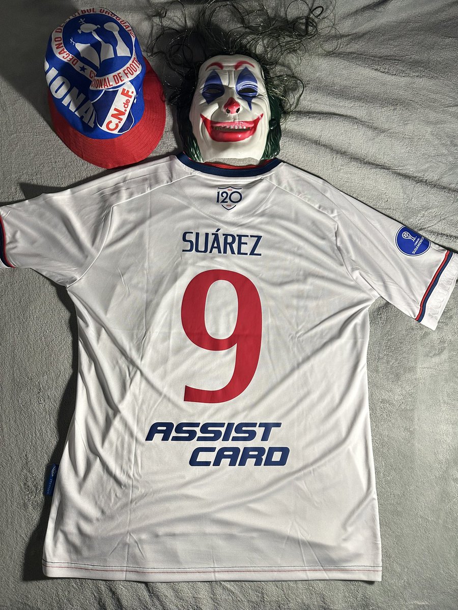 Pronta la vestimenta de acá a fin de año.
#SuarezANacional