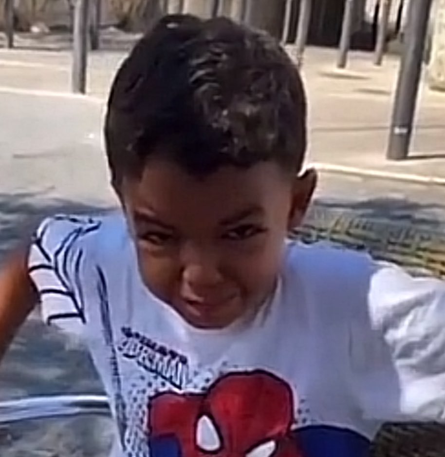 Jordan Florentin quand tu lui dis "gros caca qui pue" :