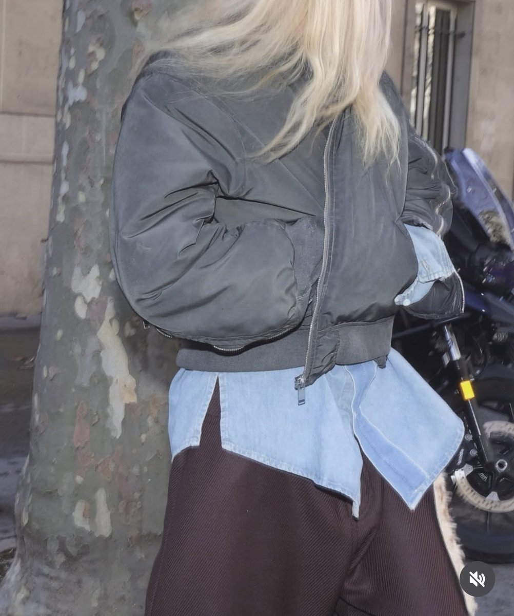 aurivyn's tweet image. 