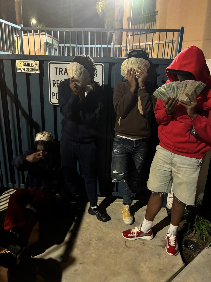 smashcheck tweet media