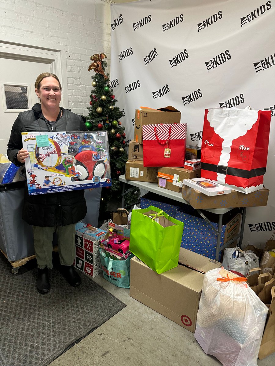 Thank you to <a href="/Wespath/">Wespath Benefits and Investments</a> for once again stepping up for our kids and families! They provided a generous donation of gifts for the children in our programs for our #HolidayGiftDrive, and we couldn't be more grateful.

#nonprofit #holidaygiftdrive #holiday