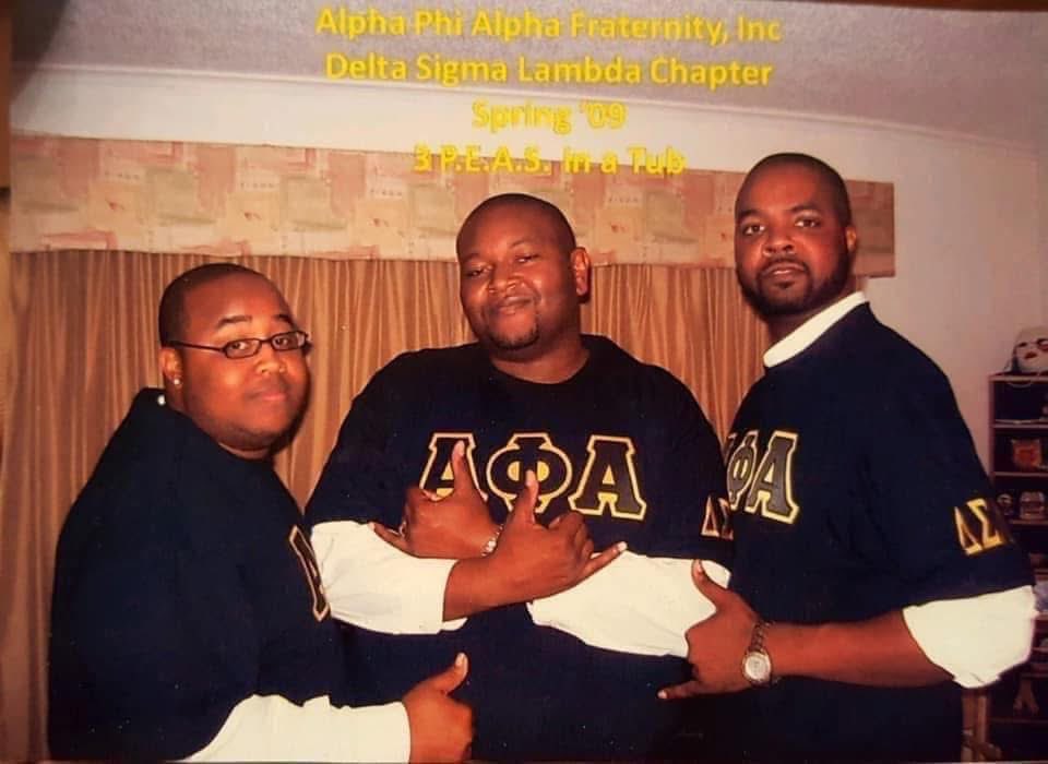 meekro_wahvey's tweet photo. Happy Founders’ Day to my brothers of Alpha Phi Alpha Fraternity, Inc.
Delta Sigma Lambda
Spring 2K9
3 PEAS in a Tub
PhreshPhACE
#ManlyDeeds #Scholarship #LoveForAllMankind
#FirstofAll #1906 #APhiA https://t.co/8EJ9VZ5KM9