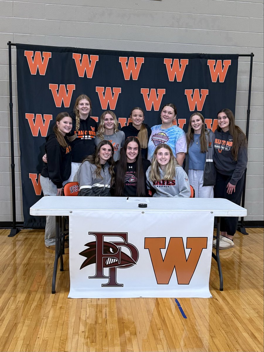 West De Pere Softball tweet media