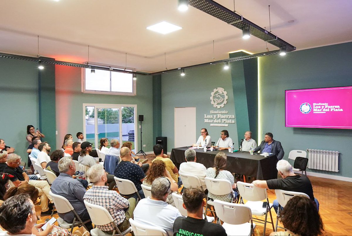 📢 Plenario Sindical | La reforma laboral que planea el gobierno

Desde la CTA Autónoma formamos parte de esta instancia de debate y análisis sobre el proyecto de reforma laboral impulsado por el gobierno.

Participaron de la actividad: Fabián Polverini (Secretario General Luz y