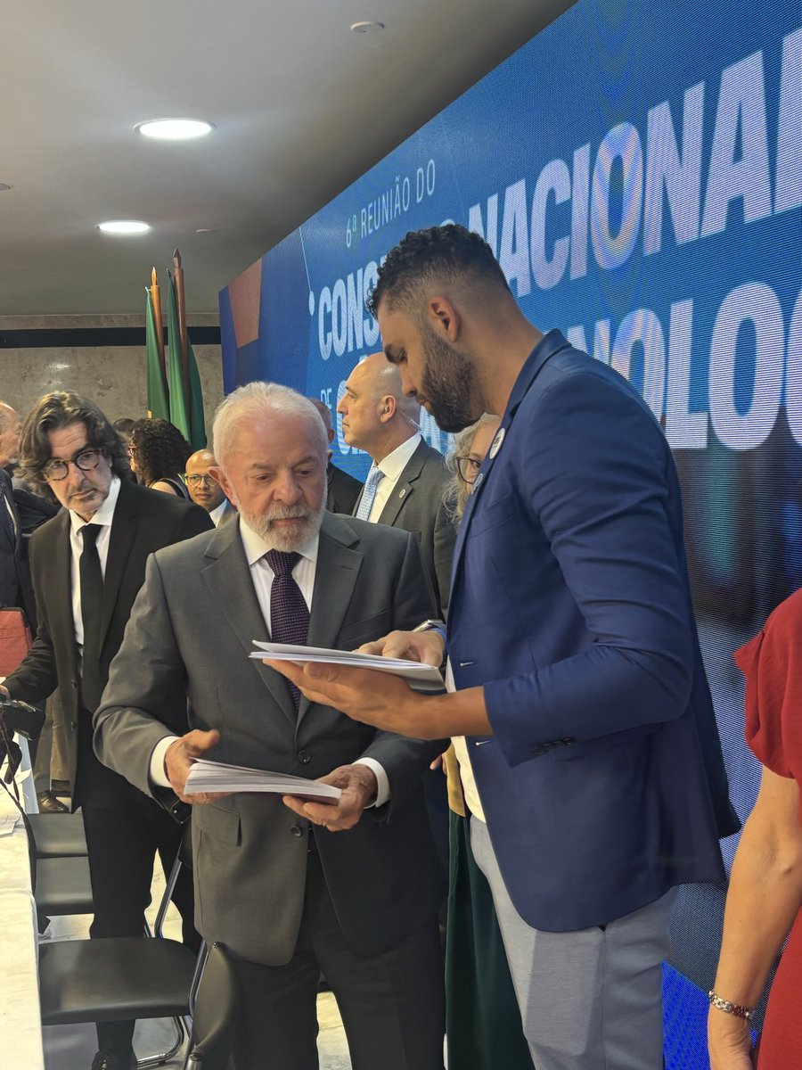 Vinícius Soares tweet media