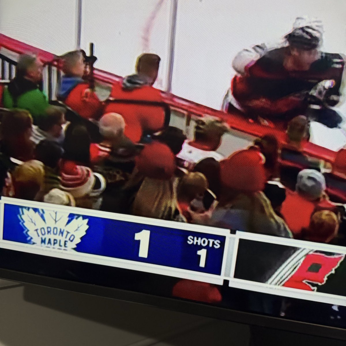 MLeeJr's tweet image. come on man