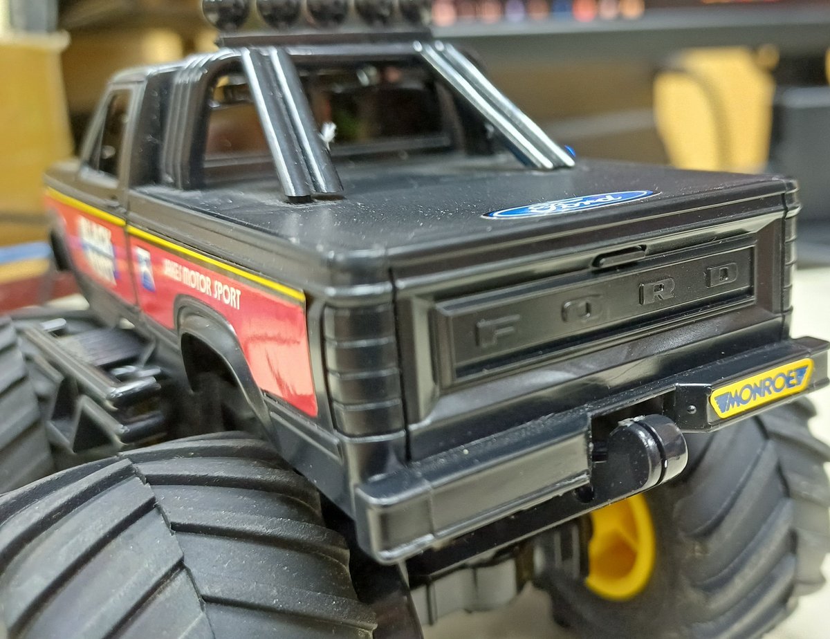SupermotoXL's tweet photo. Found this old mint little gem, a 1/32 Mini 4WD 1987 Tamiya Blackfoot Jr. - Ford F-150.  Time to get back to my work table and start my micro RC project conversion. https://t.co/0levbckAaC