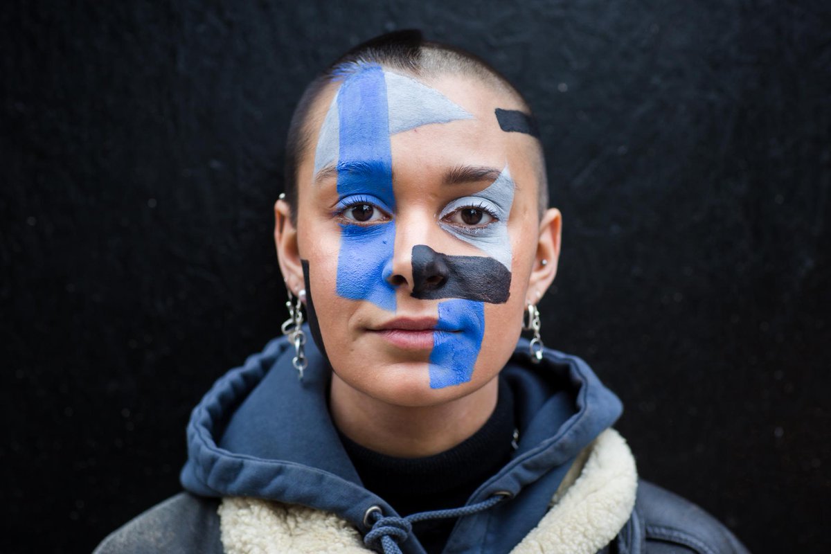 ProtonVPN's tweet image. Walking into Walmart to pick up some food on the weekend, paying in cash and doing this to my face so I don&apos;t end up with a &quot;how were your cornflakes&quot; email.

x.com/Rightanglenews…