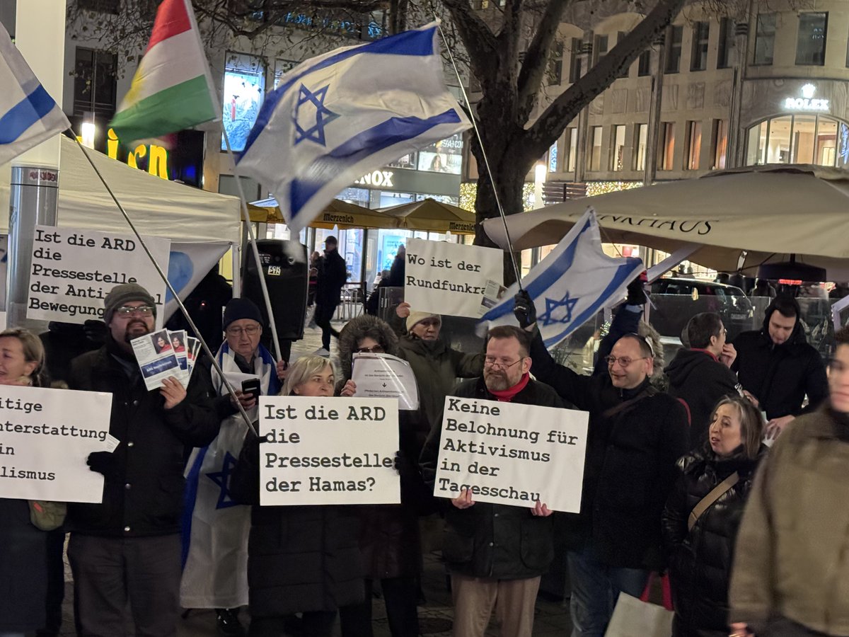 LoveGuerillero's tweet photo. #Köln #k0412 #GegenJedenAntisemitismus und verzerrte Berichterstattung . https://t.co/zbgNavjHTY
